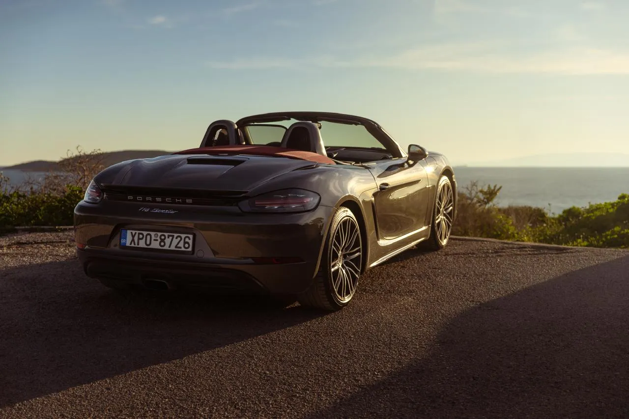 Porsche 718 Boxster 2018, car rental Tinos