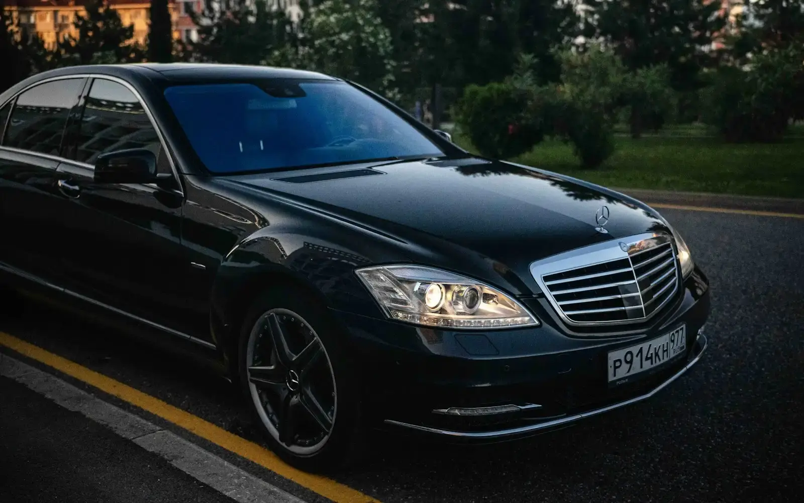 Luxury cars and VIP transfers
